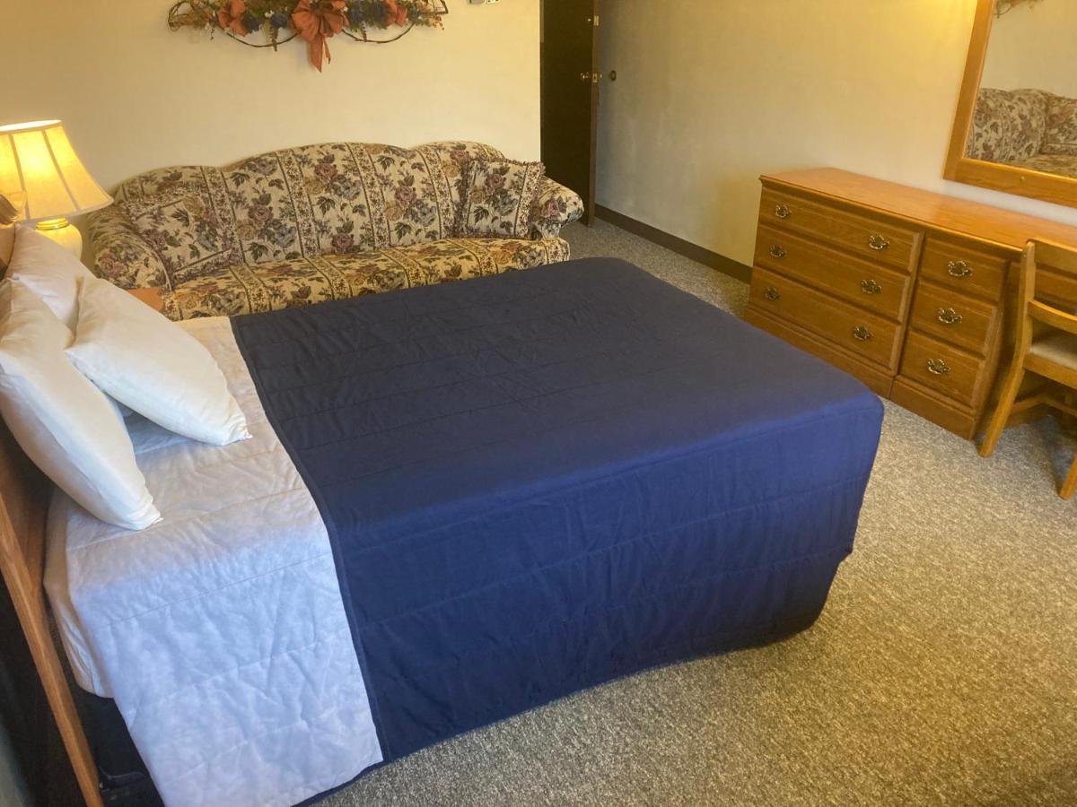 Landmark Motel Clintonville Dış mekan fotoğraf